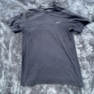 Men’s Nike Very Dark Blue/ Black T-Shirt Size M🖤